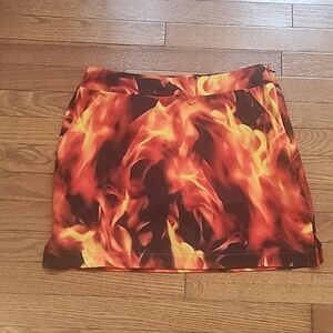 Loudmouth Ladies Flame Print  Golf Skort ( No Size Tag ) Measurements Shown